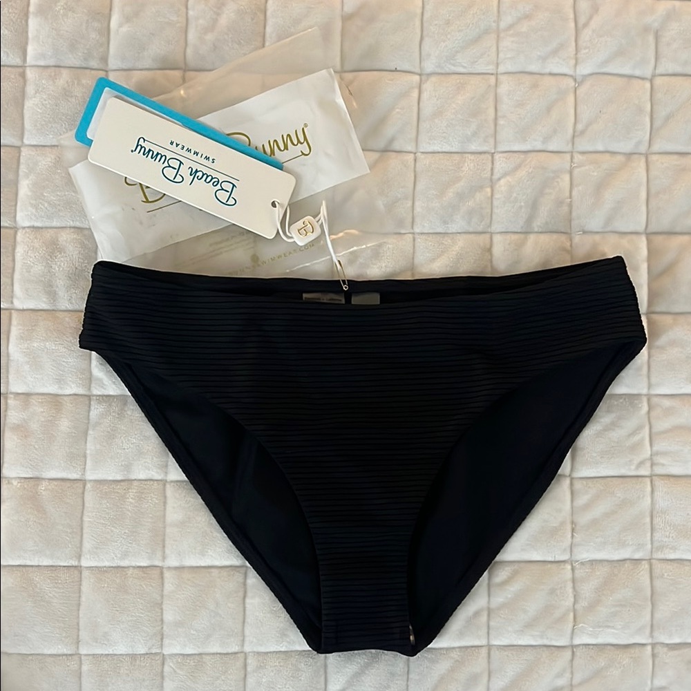 BNWT Beach Bunny “Kate Full” Bikini Bottoms- Black Ribbed Size XS